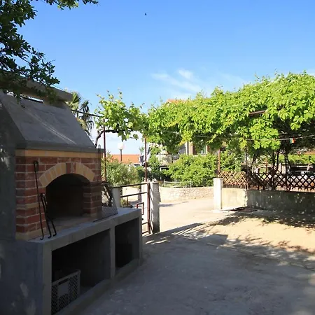 5703a Jelsa (Hvar)