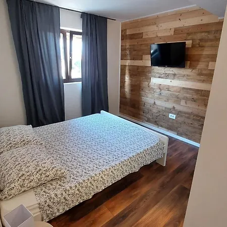 Apartamento 5703a Jelsa (Hvar)